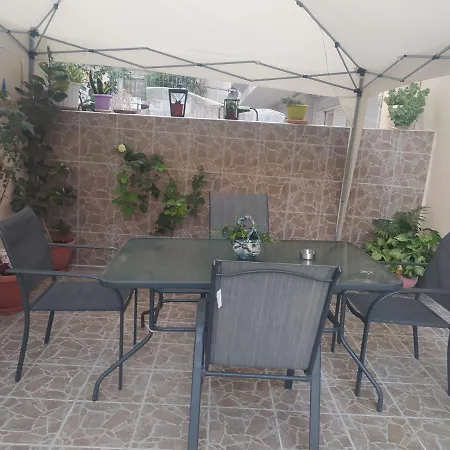 Apartament Giota's House